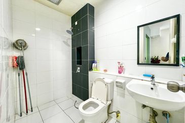 Cradleton @ Eco Majestic