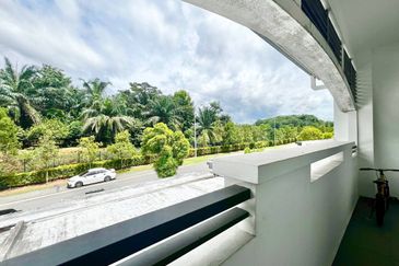 Cradleton @ Eco Majestic