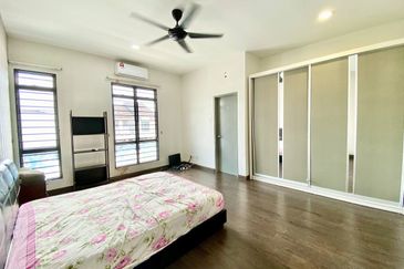 Partially Furnished! Double Storey Presint 11 @ Putrajaya