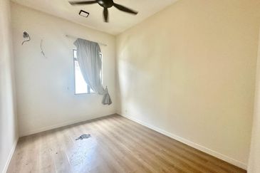 Monet Springtime @ Sunsuria City