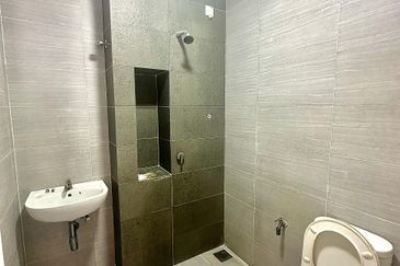 Monet Springtime @ Sunsuria City