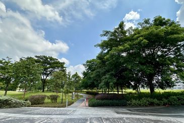 Monet Springtime @ Sunsuria City