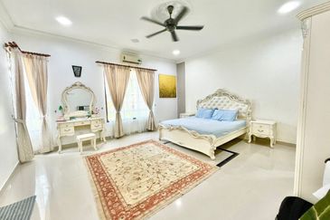 Corner Lot Double Storey Bungalow @ Seksyen 4 Bandar Baru Bangi