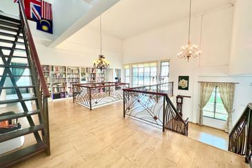 Corner Lot Double Storey Bungalow @ Seksyen 4 Bandar Baru Bangi