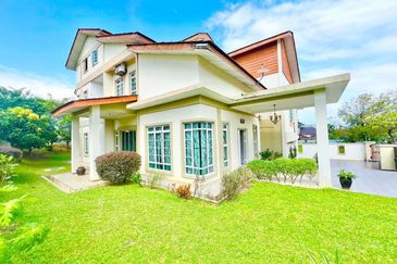 Corner Lot Double Storey Bungalow @ Seksyen 4 Bandar Baru Bangi