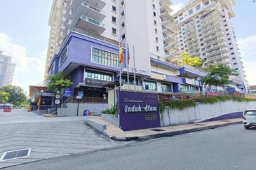 Indah Alam Condominium