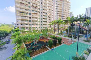 Indah Alam Condominium