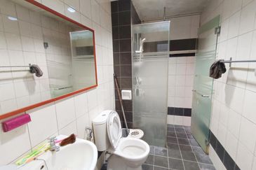 Indah Alam Condominium