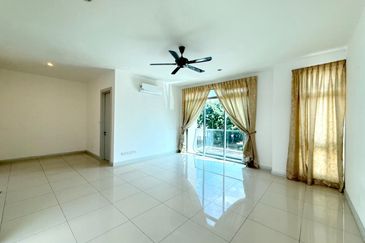 Facing Open Double Storey Superlink Courtyard Villa Liu Li Gardens, Setia Eco Glades Cyberjaya