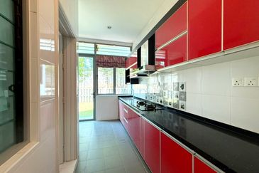 Facing Open Double Storey Superlink Courtyard Villa Liu Li Gardens, Setia Eco Glades Cyberjaya