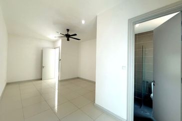 Facing Open Double Storey Superlink Courtyard Villa Liu Li Gardens, Setia Eco Glades Cyberjaya