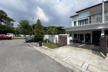 Corner Lot Facing Open Double Jalan Setia Permai U13, Setia Alam
