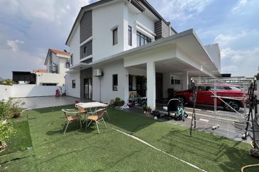 Corner Lot Facing Open Double Jalan Setia Permai U13, Setia Alam