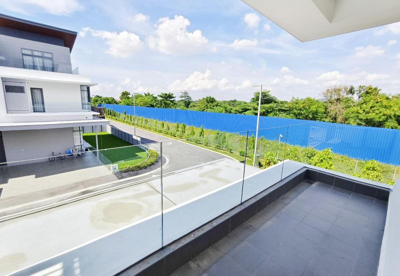 Broadleaf Residences, Hometree