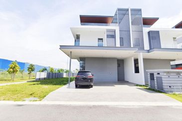 Broadleaf Residences, Hometree