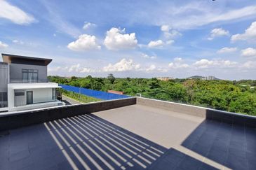 Broadleaf Residences, Hometree