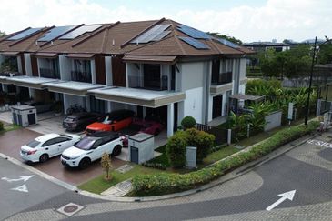 Isle of Botanica, Setia Eco Glades