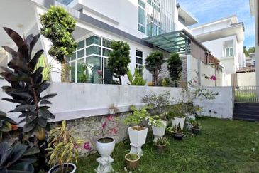 Clover Garden Residences