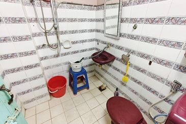 Fully Extended 2 Storey House @ Taman Selayang Indah Batu Caves