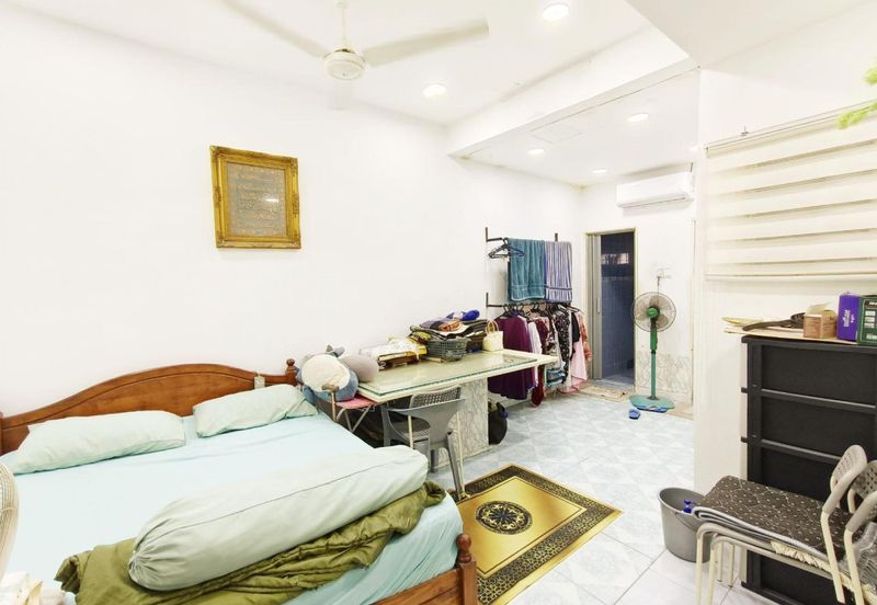 Fully Extended 2 Storey House @ Taman Selayang Indah Batu Caves