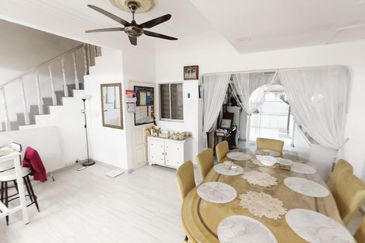 Fully Extended 2 Storey House @ Taman Selayang Indah Batu Caves