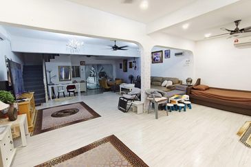 Fully Extended 2 Storey House @ Taman Selayang Indah Batu Caves