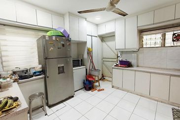 Fully Extended 2 Storey House @ Taman Selayang Indah Batu Caves