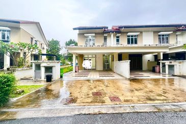 End Lot Facing Open Double Storey Terrace @ Presint 14 Putrajaya