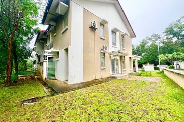 End Lot Facing Open Double Storey Terrace @ Presint 14 Putrajaya