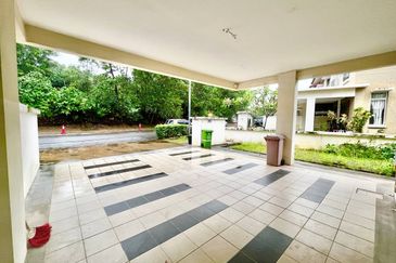 End Lot Facing Open Double Storey Terrace @ Presint 14 Putrajaya