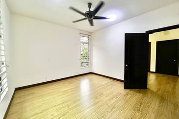 End Lot Facing Open Double Storey Terrace @ Presint 14 Putrajaya