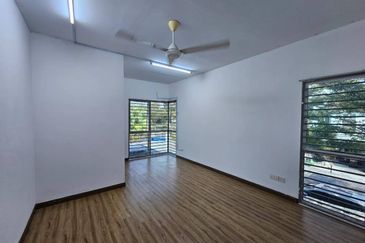 End Lot Facing Open Double Storey Terrace @ Presint 14 Putrajaya