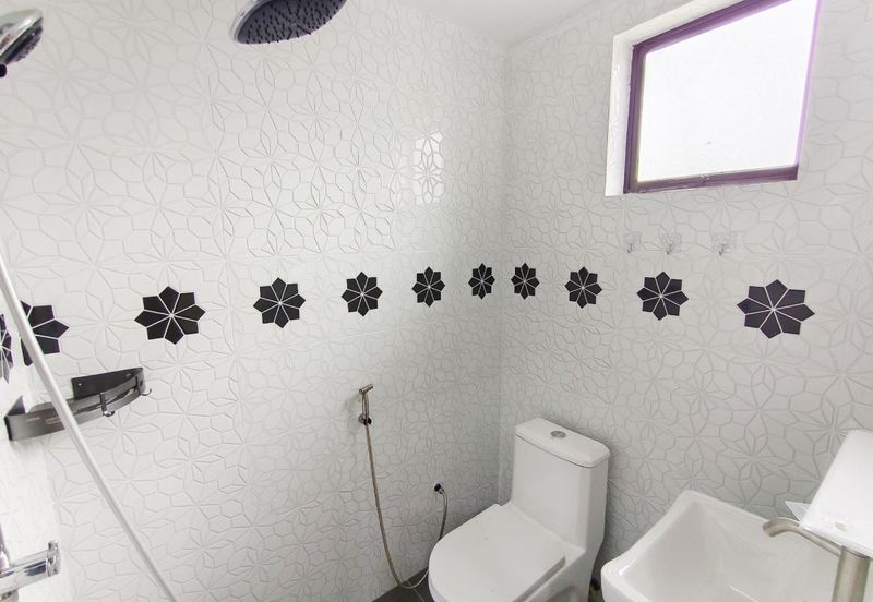 Fully Furnished 1 Storey Bungalow House  @ Jalan Kebun Shah Alam