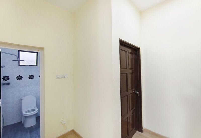 Fully Furnished 1 Storey Bungalow House  @ Jalan Kebun Shah Alam