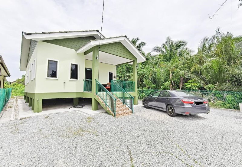 Fully Furnished 1 Storey Bungalow House  @ Jalan Kebun Shah Alam