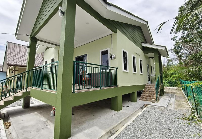 Fully Furnished 1 Storey Bungalow House  @ Jalan Kebun Shah Alam