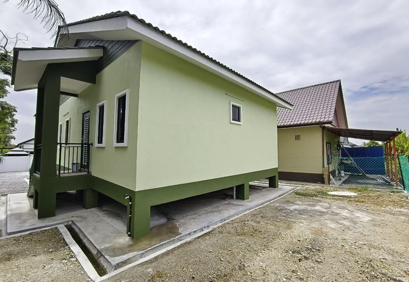 Fully Furnished 1 Storey Bungalow House  @ Jalan Kebun Shah Alam