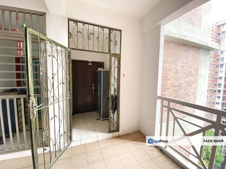 CORNER LOT Unit Condominium Greenview Residence @ Bandar Sungai Long, Selangor, Kajang