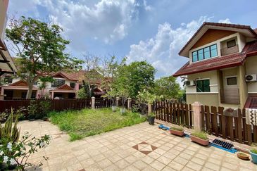 SPACIOUS Corner 2.5-Storey Terrace @ Superlink, Presint 16, Putrajaya