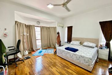 SPACIOUS Corner 2.5-Storey Terrace @ Superlink, Presint 16, Putrajaya