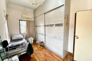 SPACIOUS Corner 2.5-Storey Terrace @ Superlink, Presint 16, Putrajaya