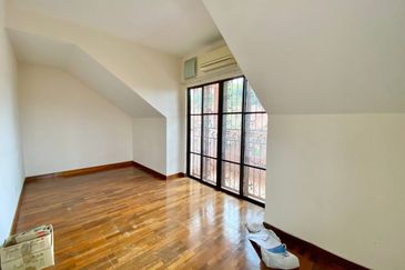 SPACIOUS Corner 2.5-Storey Terrace @ Superlink, Presint 16, Putrajaya