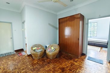 Double Storey Semi D-House @ SS4A Kelana Jaya 