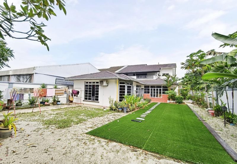 Double Storey Semi D-House @ SS4A Kelana Jaya 