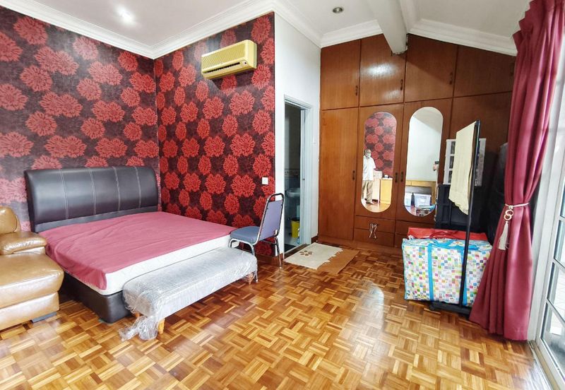 Double Storey Semi D-House @ SS4A Kelana Jaya 