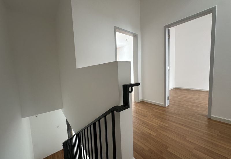 Aderyn Setia Alamsari Bangi Double Storey Terrace - Where Nature Welcomes You