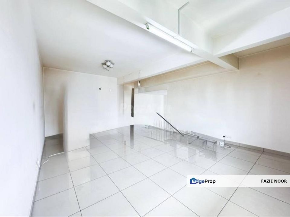 Corner Lot Penthouse, Partial Unit @ Indah Alam Condominium, Shah Alam, Selangor, Shah Alam