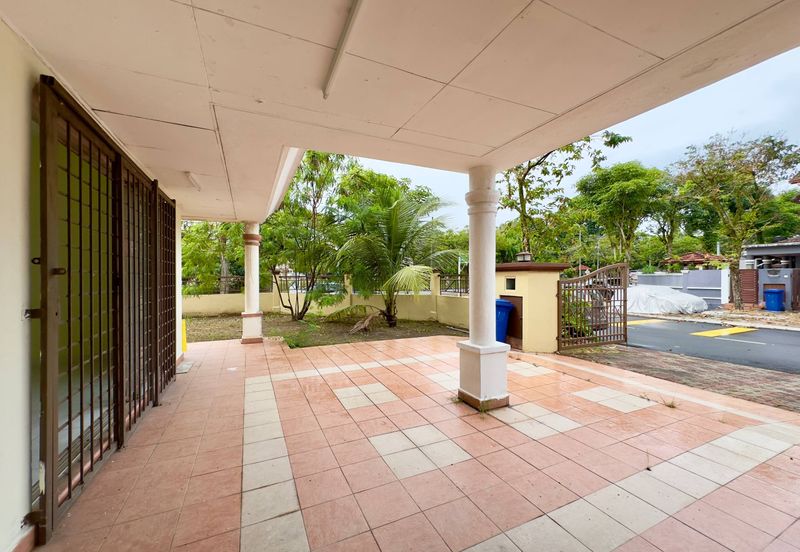 Jalan Spektrum U16 @ Taman Bukit Subang