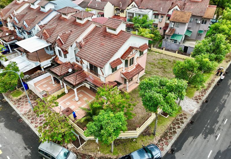 Jalan Spektrum U16 @ Taman Bukit Subang