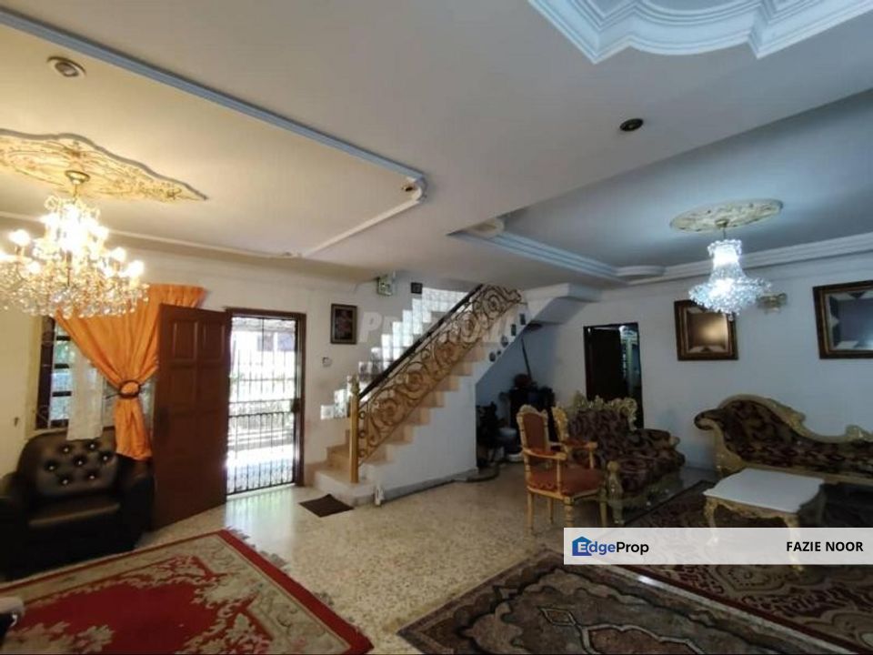 Fully Furnished Corner 2-Storey Bungalow @Jalan Jelutong Seksyen 3 Shah Alam, Selangor, Shah Alam